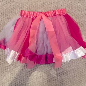 Girls tutu size 3-4
